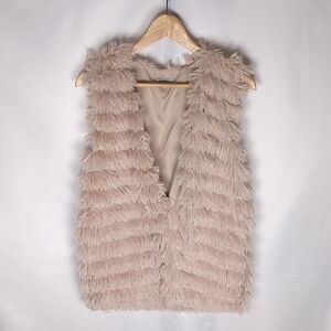 Buffalo David Bitton Tiered Faux Fur Shag Vest - Taupe/Sand - Medium